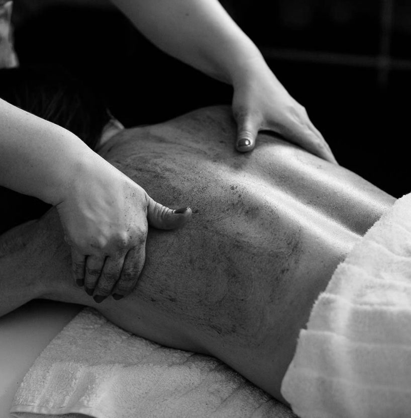 Citrus Exfoliating Massage BW Citrus Exfoliating Massage BW